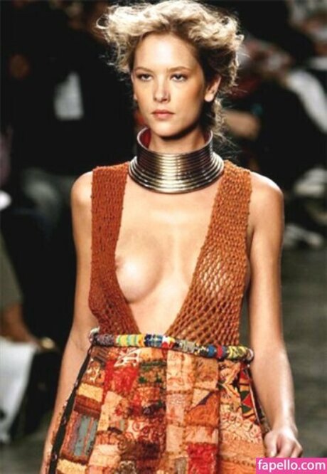 Gianne Albertoni pornstar sexy pic