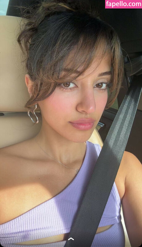 melodymelowo model pretty img