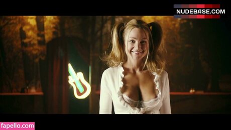 Lisa Maria Potthoff adult model images