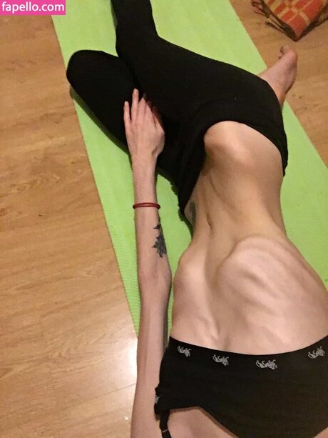 La Strawberry pretty star image