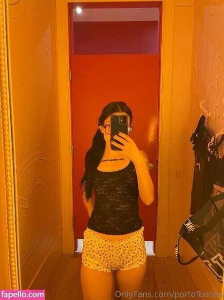 Portofbones erotic pornstar images