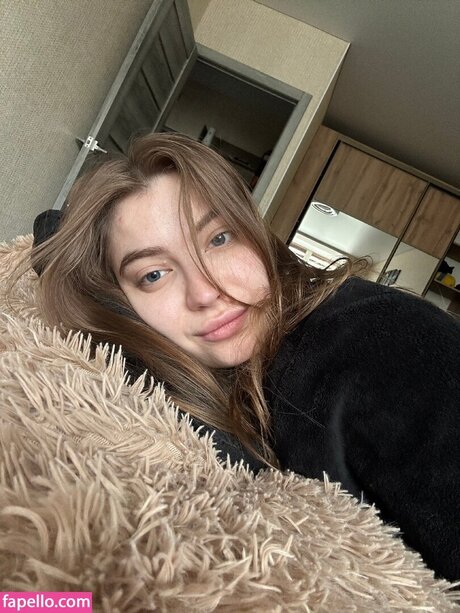 Milajen model nudes picture