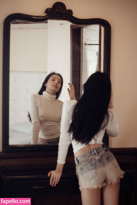 Kim Luz naked actress image