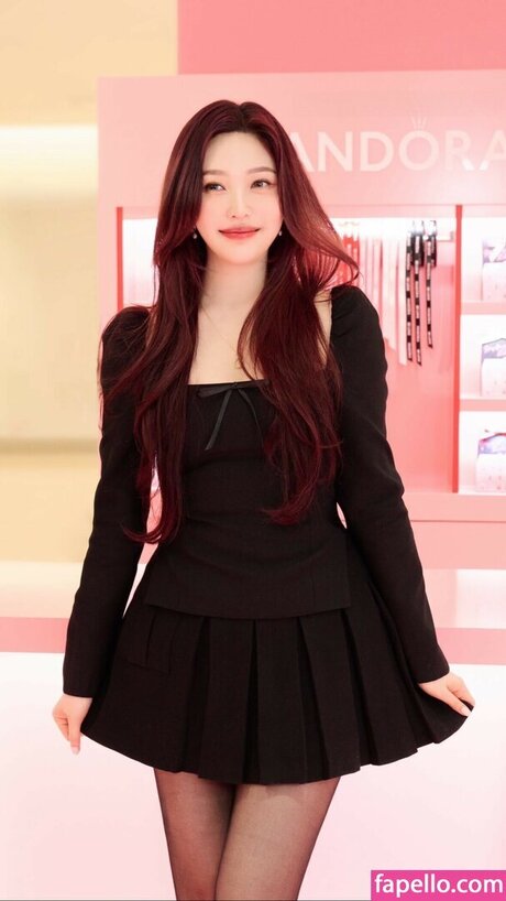 Park Soo young sexy model photo