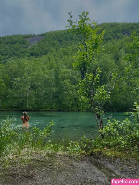 heleneelises model xxx picture