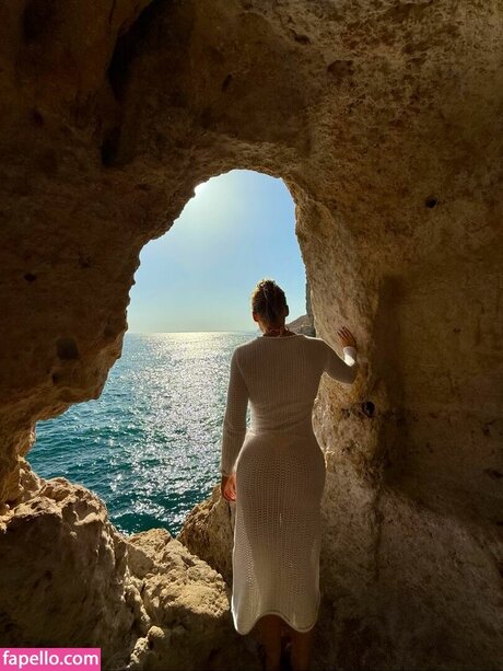 heleneelises perfect actress img