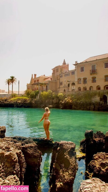 heleneelises model pornographic photos