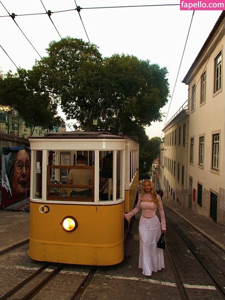 heleneelises star xxx photos