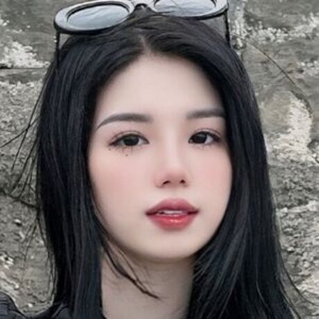 Tr H Ly erotic star gallery