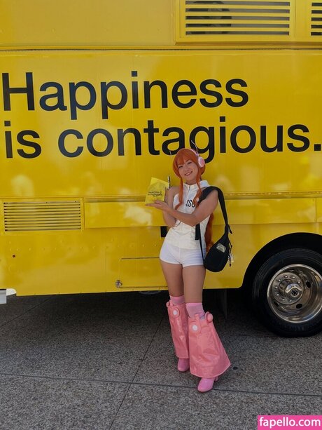 Kariwahh exclusive pornstar pic