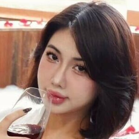 vyvybabiee high quality pornstar galleries