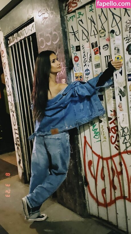 Momi Giardina nude actress galleries