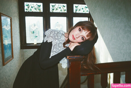 Leighton Meester exclusive model pics