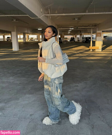 Jodie Woods beautiful actress gallery