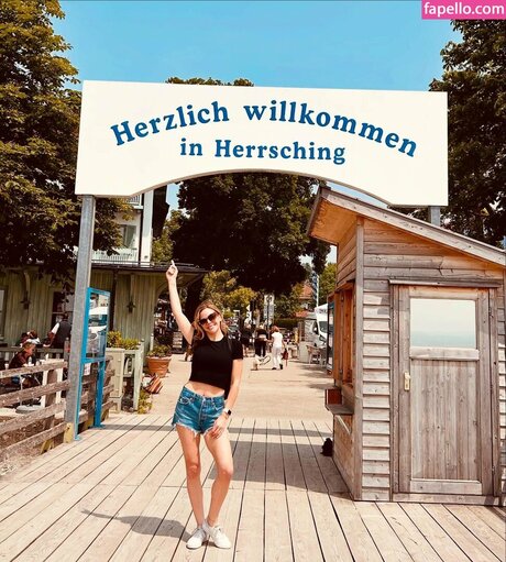 brunette pussy onlyfans pretty picture