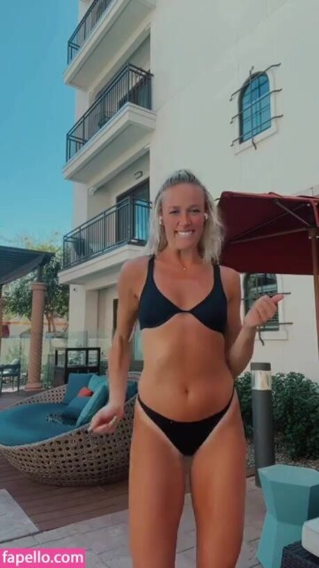 Sophie Cunningham pretty star pictures