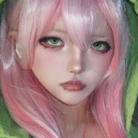 yinxxlee nude pornstar img