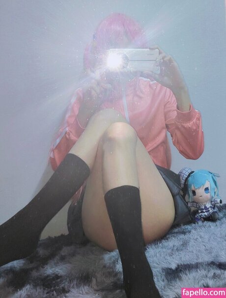 The Nuzzle erotic model photo