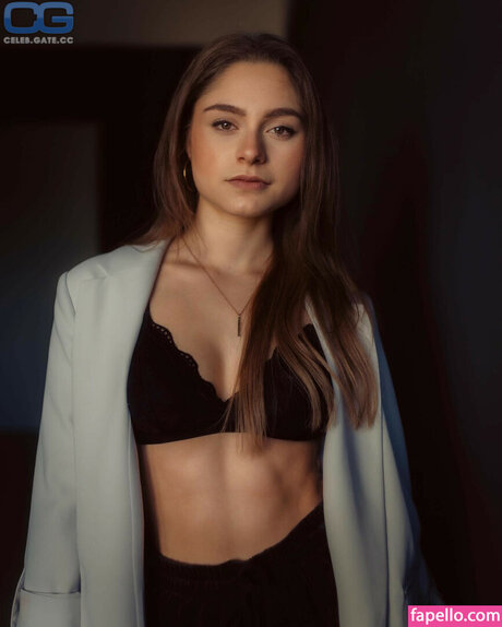 Alinakhani hot pornstar image