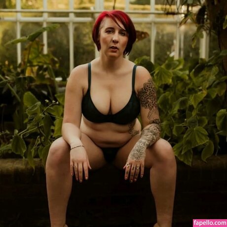 knee deep in life pornstar naked photo