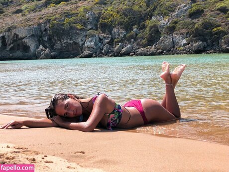 Claudia Acevedo Bueno model xxx picture