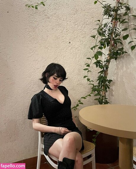 elinoiiddx hot star galleries