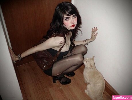 elinoiiddx art model photo