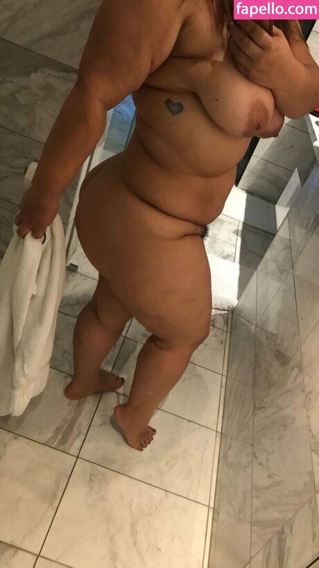 onlykarlalane naked actress image