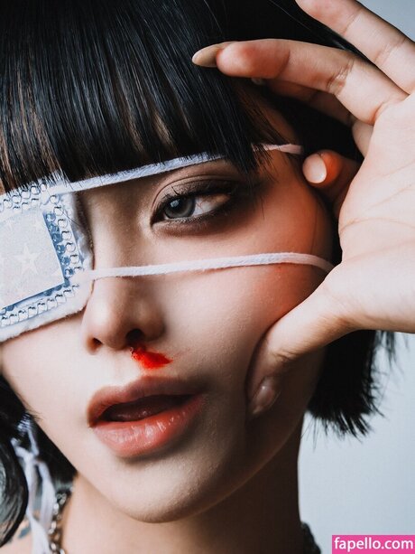 Yuriyuri Fanclub adult model image