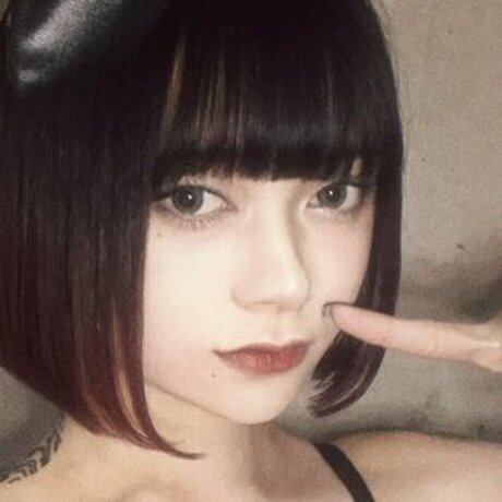 Yuriyuri Fanclub pretty actress pics