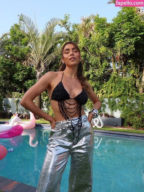 Pautips star nudes picture