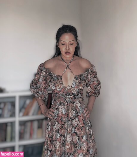 renathashen pornstar pretty photos