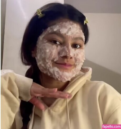 Khushi Tomar naked star img