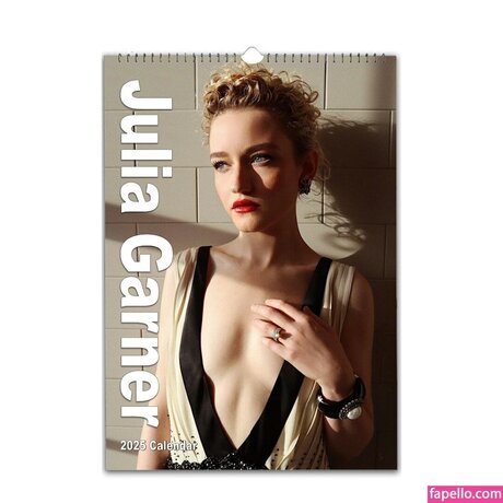 Juliagarner pretty actress picture