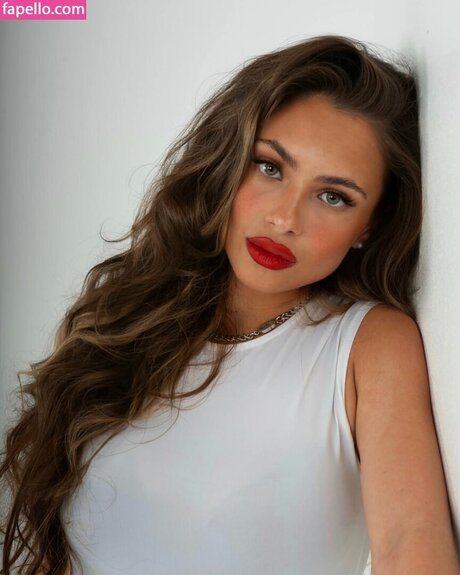 Laura Krampitz star best picture