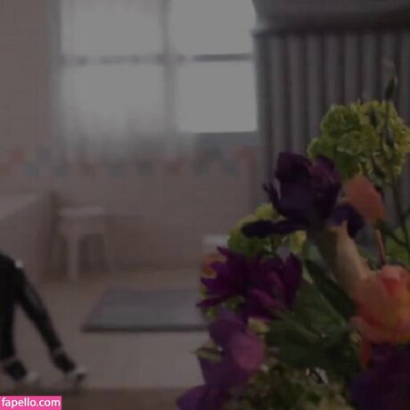 Amiri Saitou model erotic galleries