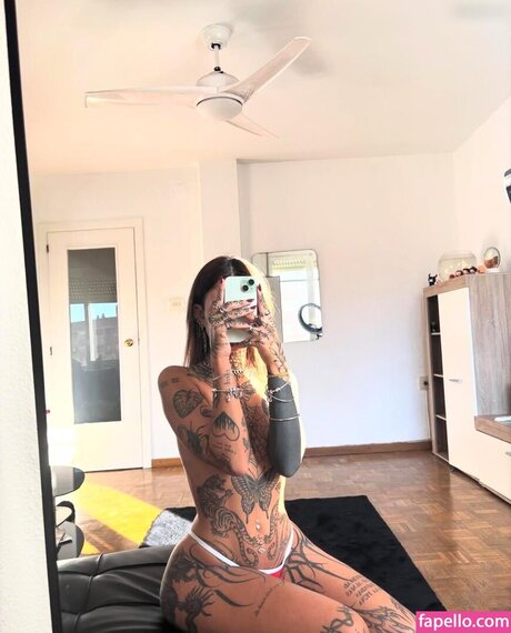 Gigi Abeleira sexy model pic