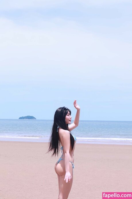 Dangomeaw pornstar erotic picture