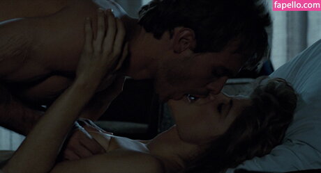 Linda Hamilton star hot pic