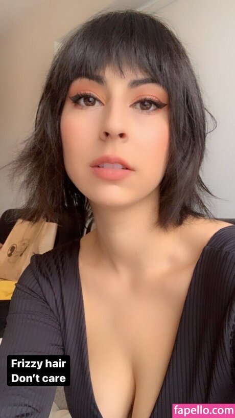 Veronica Gallardo sexy model pic