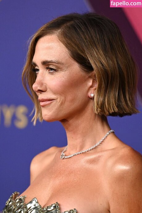 Kristen Wiig star pornographic pics