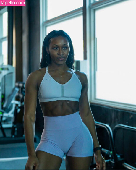 Tiara Howard hot model picture