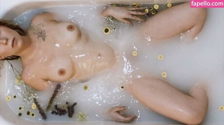 sexy mom onlyfans art nude image