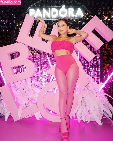 Carol Macedo perfect model gallery