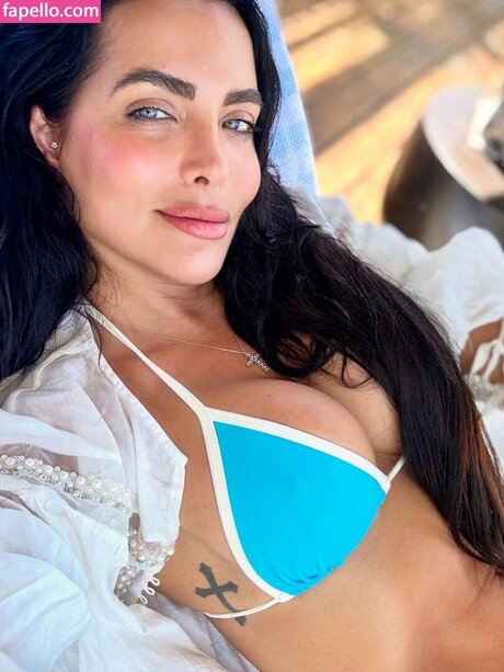 Carla Prata erotic actress pics