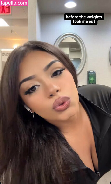 A vriell star nude pictures