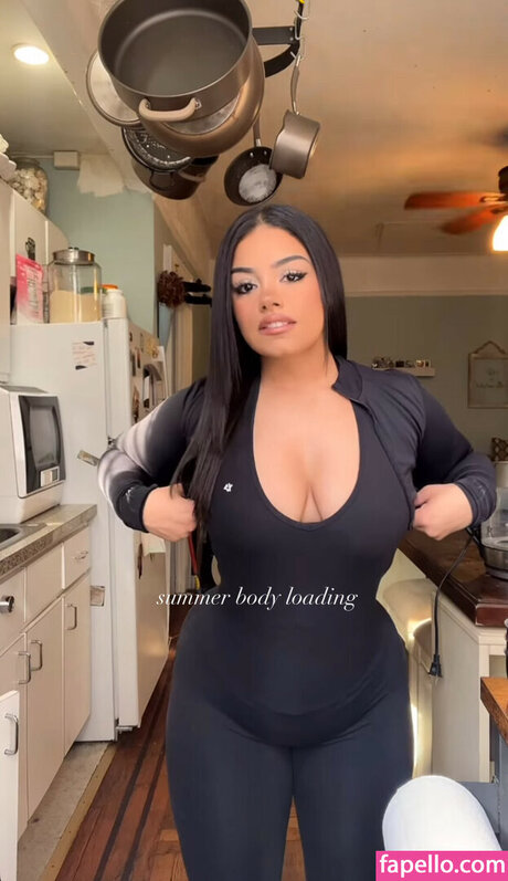 A vriell model exclusive photo