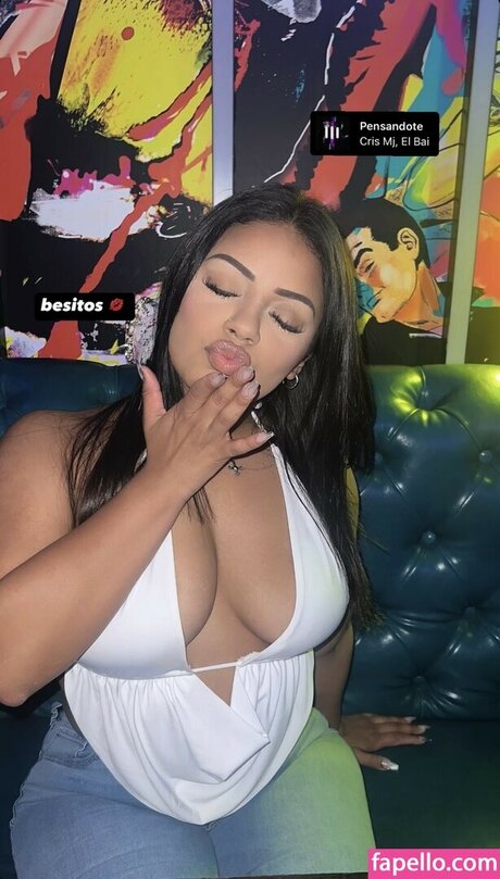 A vriell model porn picture