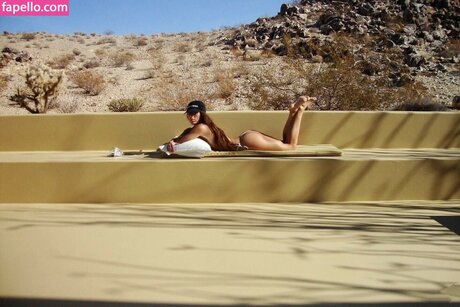 Nina Urgell Cloquell model free galleries