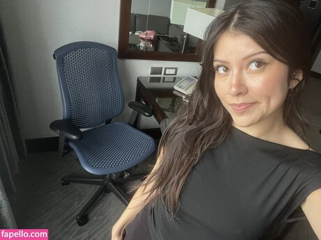 aygela sexy star image